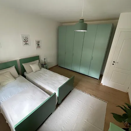 All'ombra Del Tiglio Bed & Breakfast *