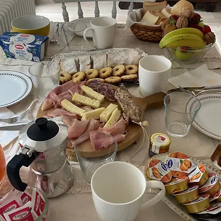 Frühstückspension All'ombra Del Tiglio